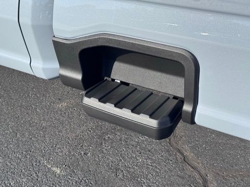 New 2026 Ford F350 Lariat image 40