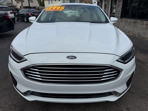 Used 2020 Ford Fusion SEL FWD image 2