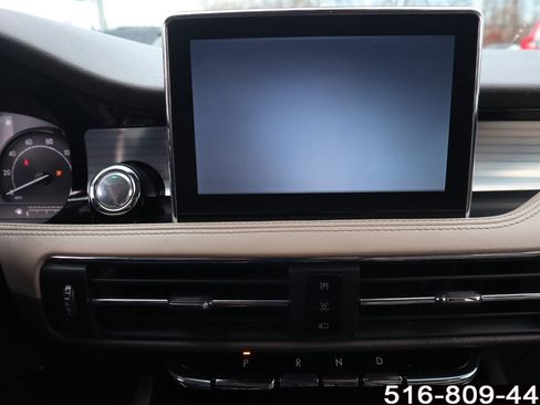 Used 2022 Lincoln Corsair AWD w/ Equipment Group 101A image 21