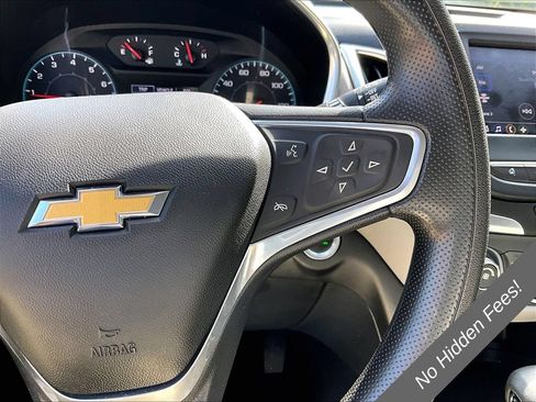 Used 2022 Chevrolet Equinox LS AWD/4WD image 16