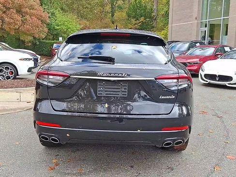 Certified 2022 Maserati Levante GT image 7