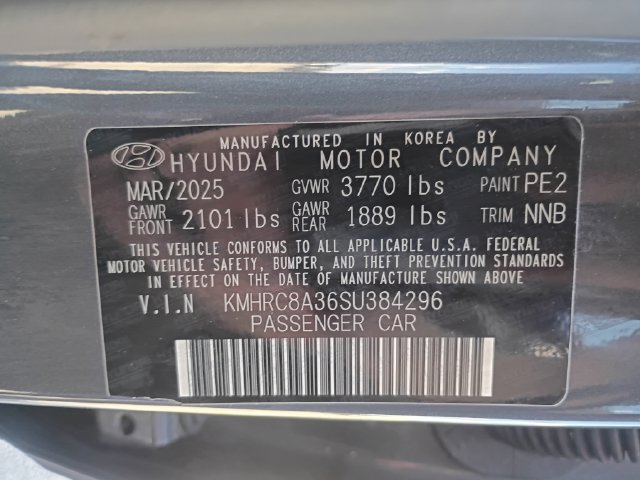 Used 2025 Hyundai Venue SEL FWD image 31