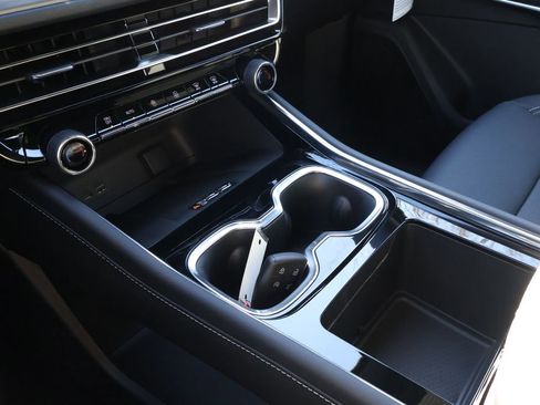 New 2026 Chevrolet Traverse LT image 30