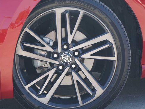 Used 2025 Toyota Camry XSE w/ Premium Package FWD image 2