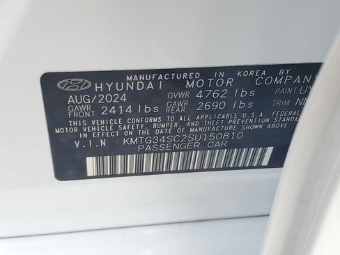 Used 2025 Genesis G70 2.5T RWD image 26