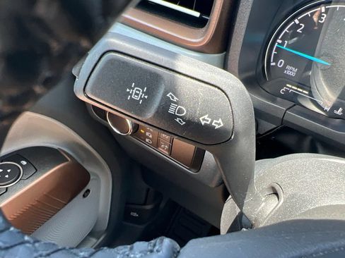 Used 2023 Ford Maverick Lariat w/ Lariat Luxury Package AWD/4WD image 34