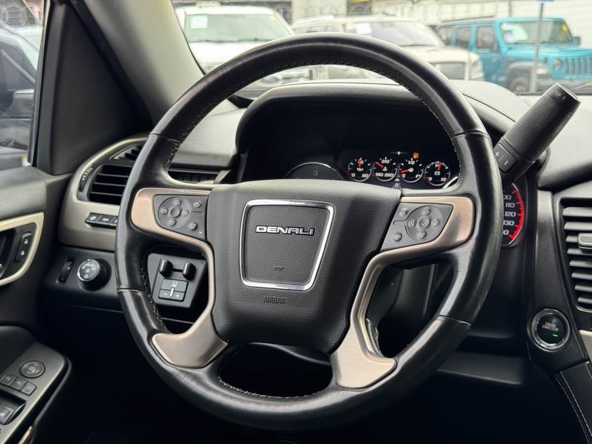 Used 2016 GMC Yukon Denali w/ Open Road Package RWD image 25