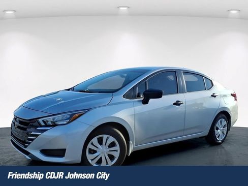 Used 2025 Nissan Versa S w/ Trunk Package FWD image 1