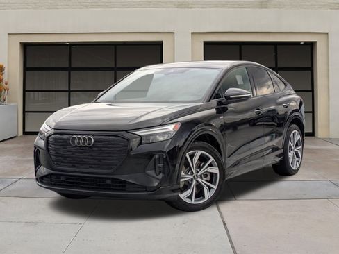 Used 2025 Audi Q4 e-tron Premium Plus w/ Premium Plus image 3