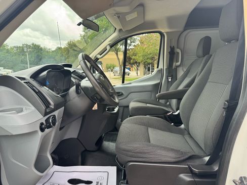 Used 2015 Ford Transit 150 130 Low Roof RWD image 5