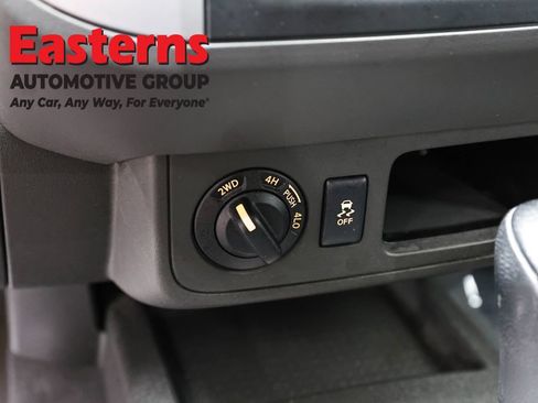 Used 2021 Nissan Frontier SV AWD/4WD image 20