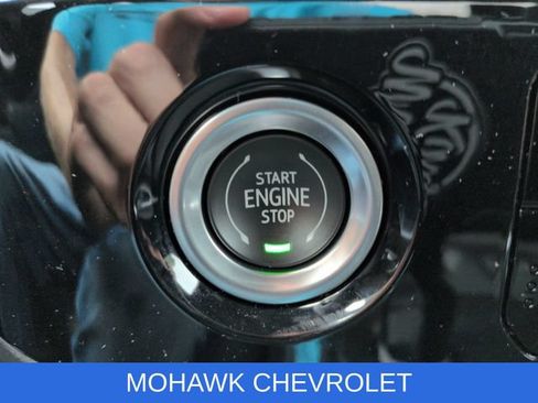 Used 2022 Chevrolet Silverado 1500 RST w/ Z71 Off-Road Package AWD/4WD image 17