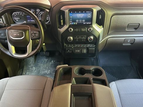 Used 2022 GMC Sierra 2500 SLE w/ X31 Off-Road Package AWD/4WD image 17