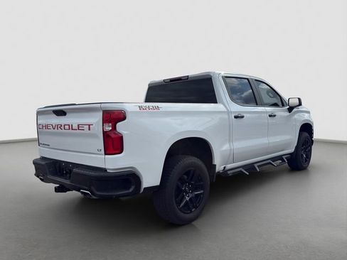 Used 2022 Chevrolet Silverado 1500 LT Trail Boss w/ Safety Package AWD/4WD image 6