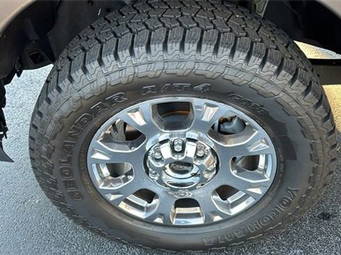 Used 2020 Ford F250 Lariat w/ Lariat Ultimate Package image 34