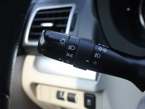 Used 2015 Subaru Crosstrek 2.0i Premium image 15