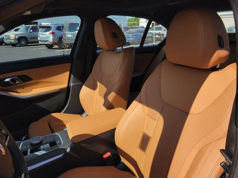 Used 2025 BMW 330i Sedan RWD image 21