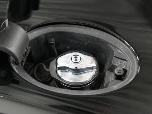 Used 2013 Bentley Mulsanne image 54