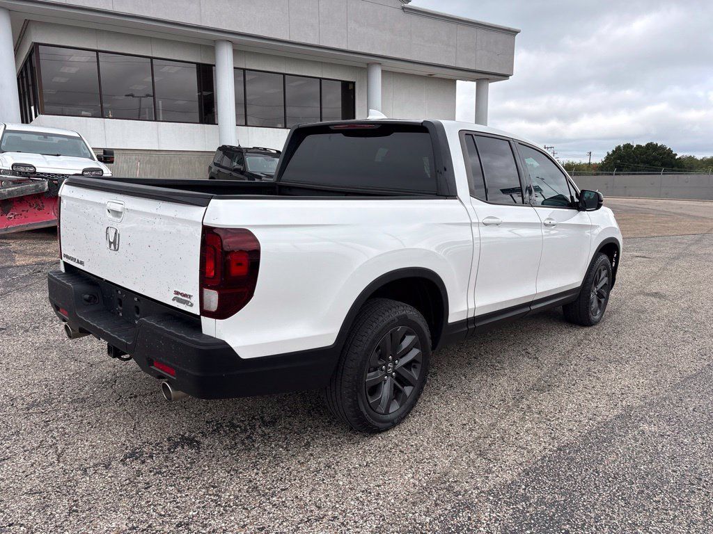 Used 2023 Honda Ridgeline Sport image 7