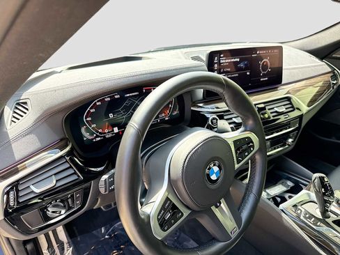 Certified 2023 BMW M550i xDrive w/ Executive Package AWD/4WD image 8