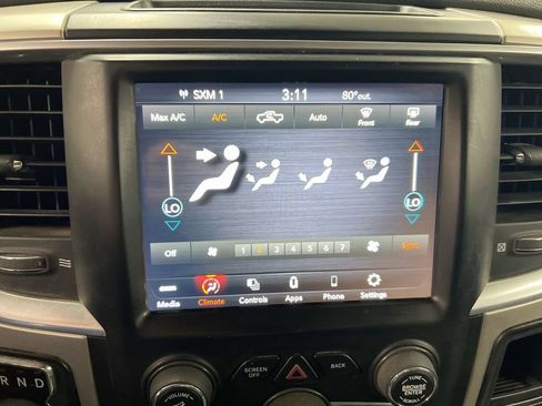Used 2019 RAM 1500 Big Horn AWD/4WD image 16