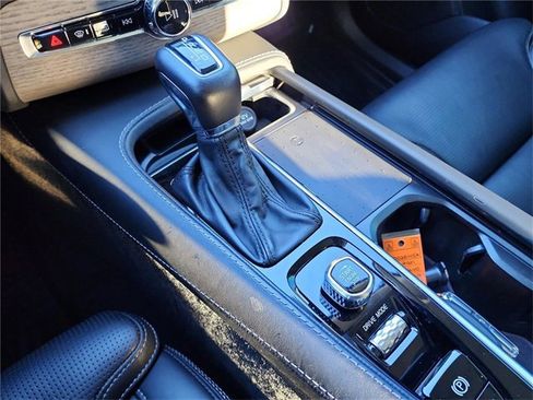 Used 2021 Volvo XC90 T6 Inscription image 20