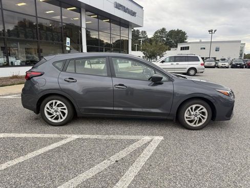 Used 2025 Subaru Impreza 2.0i image 6