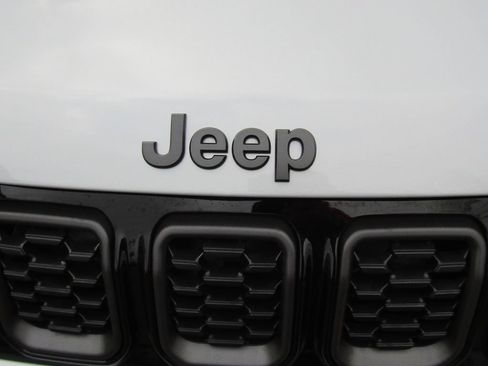 New 2026 Jeep Compass Limited AWD/4WD image 12
