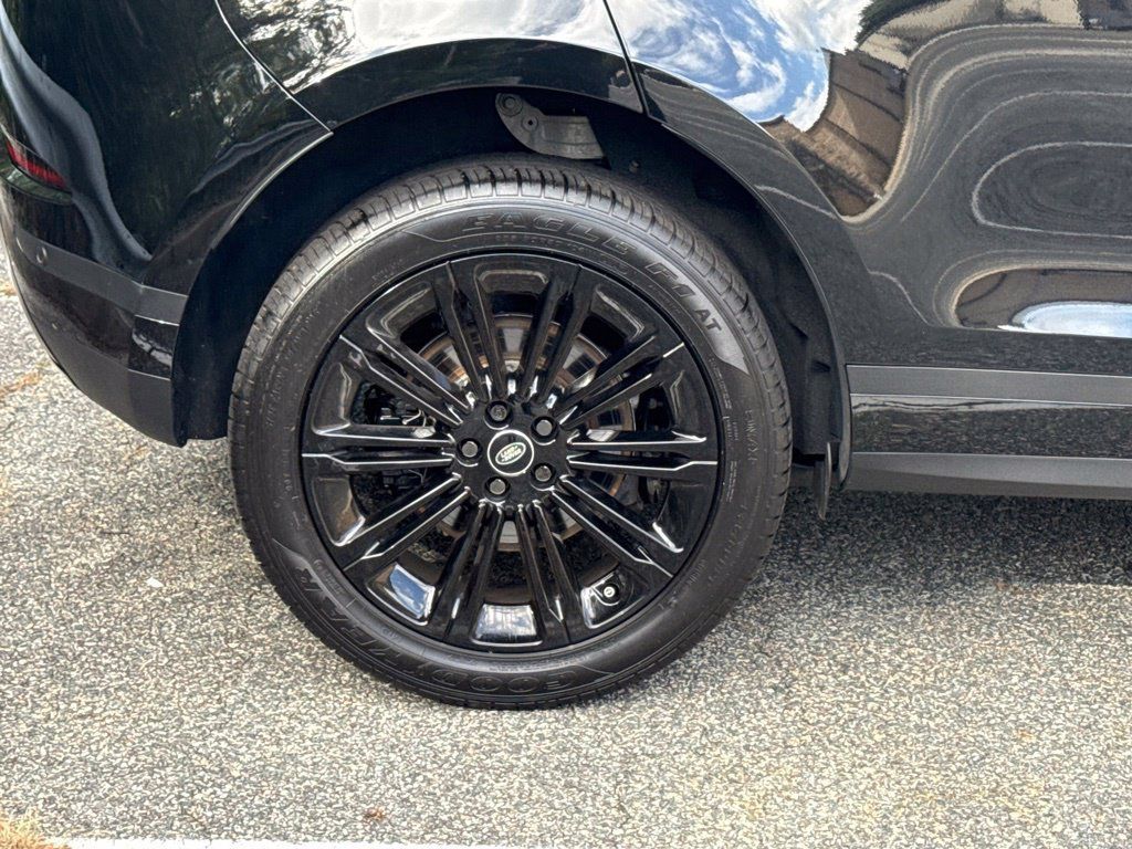 Certified 2026 Land Rover Range Rover Evoque S AWD/4WD image 11