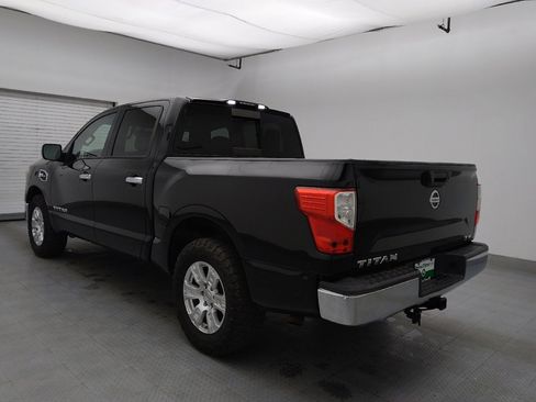 Used 2017 Nissan Titan SV RWD image 5