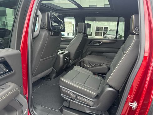 New 2026 GMC Yukon XL Elevation w/ Elevation Premium Package AWD/4WD image 22