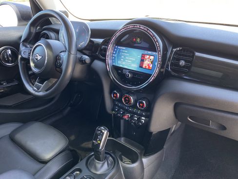 Used 2022 MINI Cooper S w/ Driver Assistance Package FWD image 12