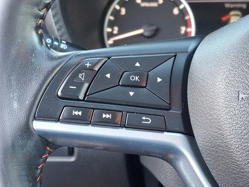 Used 2021 Nissan Sentra SR w/ SR Premium Package image 25