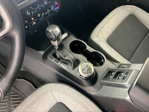 Used 2023 Ford Bronco 4-Door AWD/4WD image 16