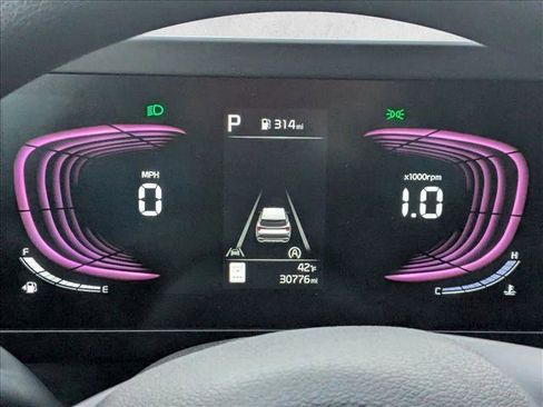 Used 2024 Kia Sportage LX image 16