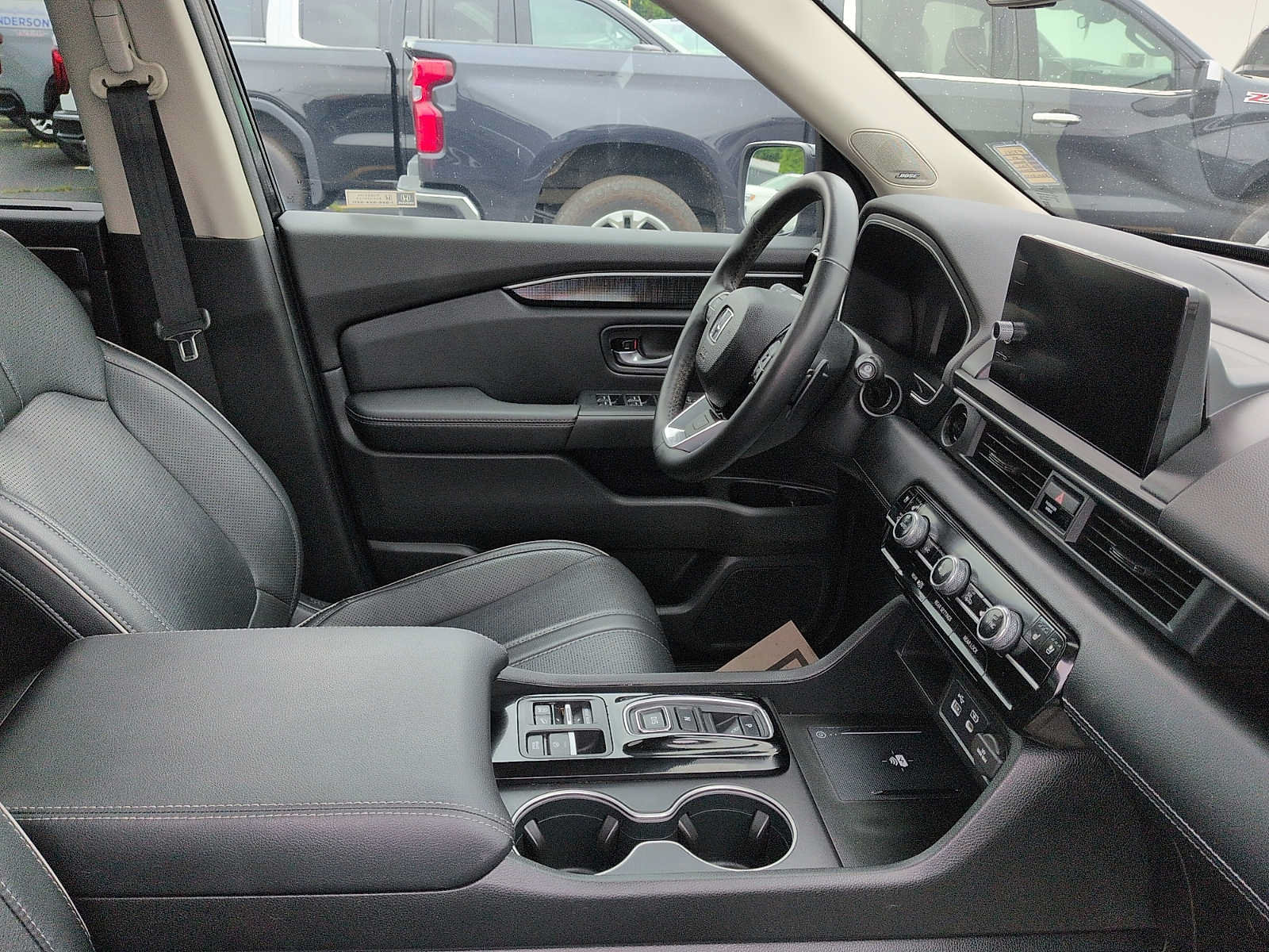 Used 2024 Honda Pilot Elite image 10