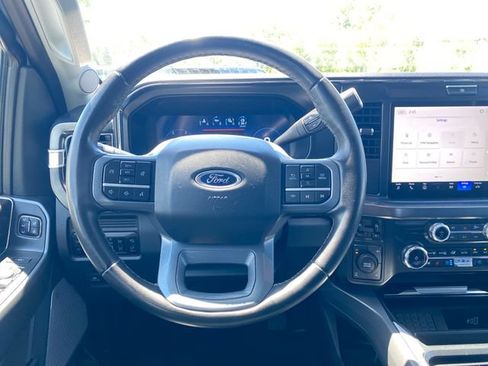 Used 2025 Ford F350 Lariat AWD/4WD image 23