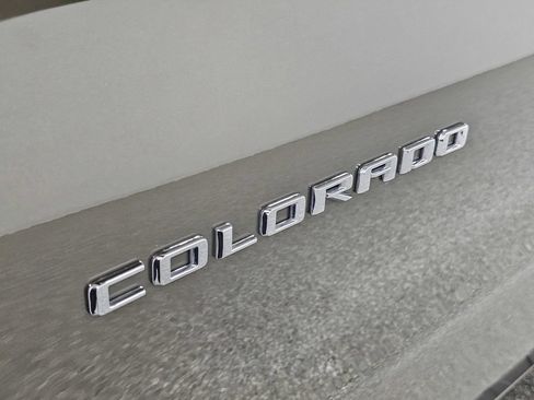 Used 2023 Chevrolet Colorado LT w/ LT Convenience Package AWD/4WD image 31