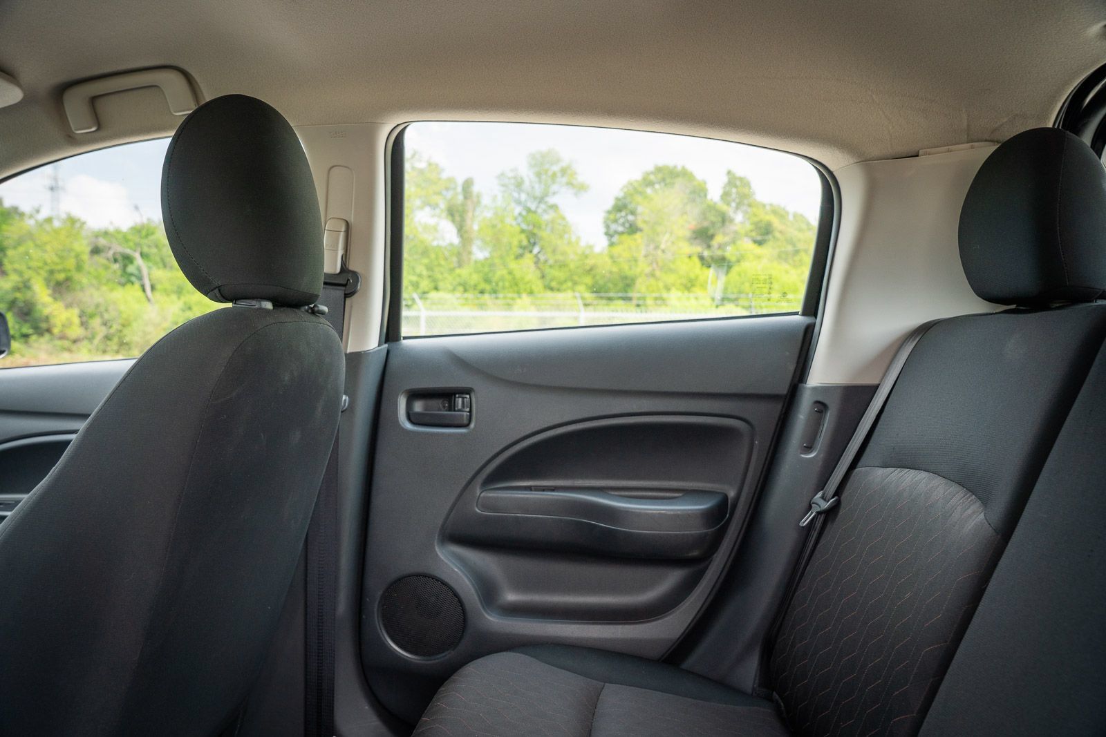 Used 2024 Mitsubishi Mirage ES FWD image 22