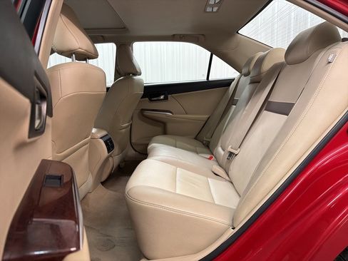 Used 2012 Toyota Camry XLE image 26