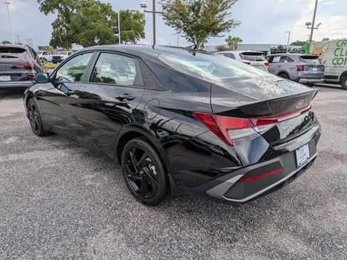 Certified 2026 Hyundai Elantra Sport FWD image 7