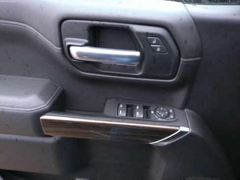 Used 2019 Chevrolet Silverado 1500 LT w/ All-Star Edition image 17