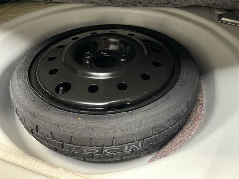 Used 2009 Chevrolet Impala SS w/ Convenience Package image 54