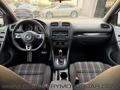 Used 2012 Volkswagen Golf 4-Door image 21