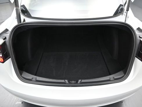 Used 2023 Tesla Model 3 Standard Range image 26
