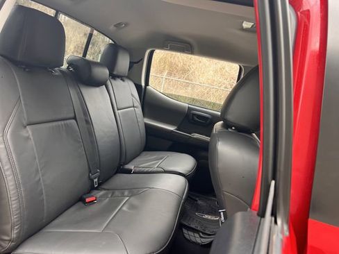 Used 2021 Toyota Tacoma SR5 image 27