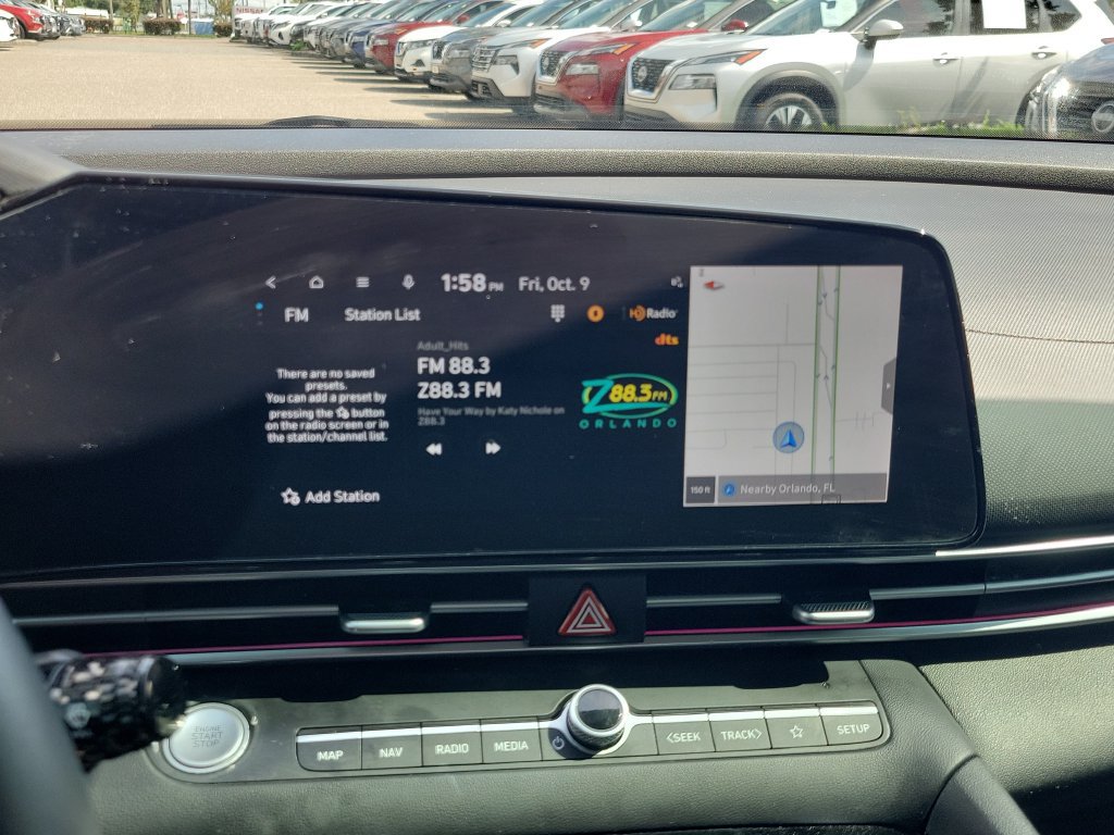 Used 2024 Hyundai Elantra SEL w/ Convenience Package FWD image 24
