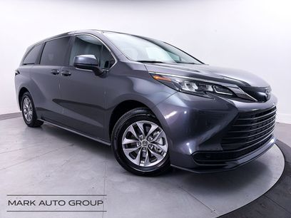 Used 2025 Toyota Sienna LE