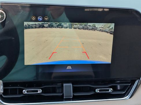 New 2026 Chevrolet Equinox ACTIV FWD image 24