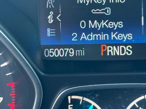 Used 2017 Ford Escape SE image 17